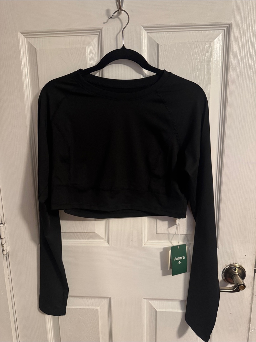 HALARA Black Cropped Long Sleeve Top